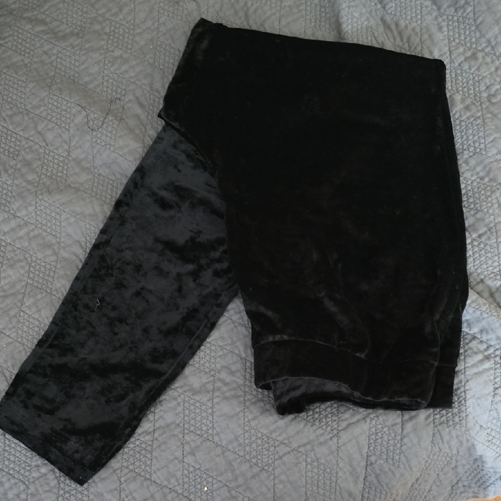 Women's Black Velvet Leggings